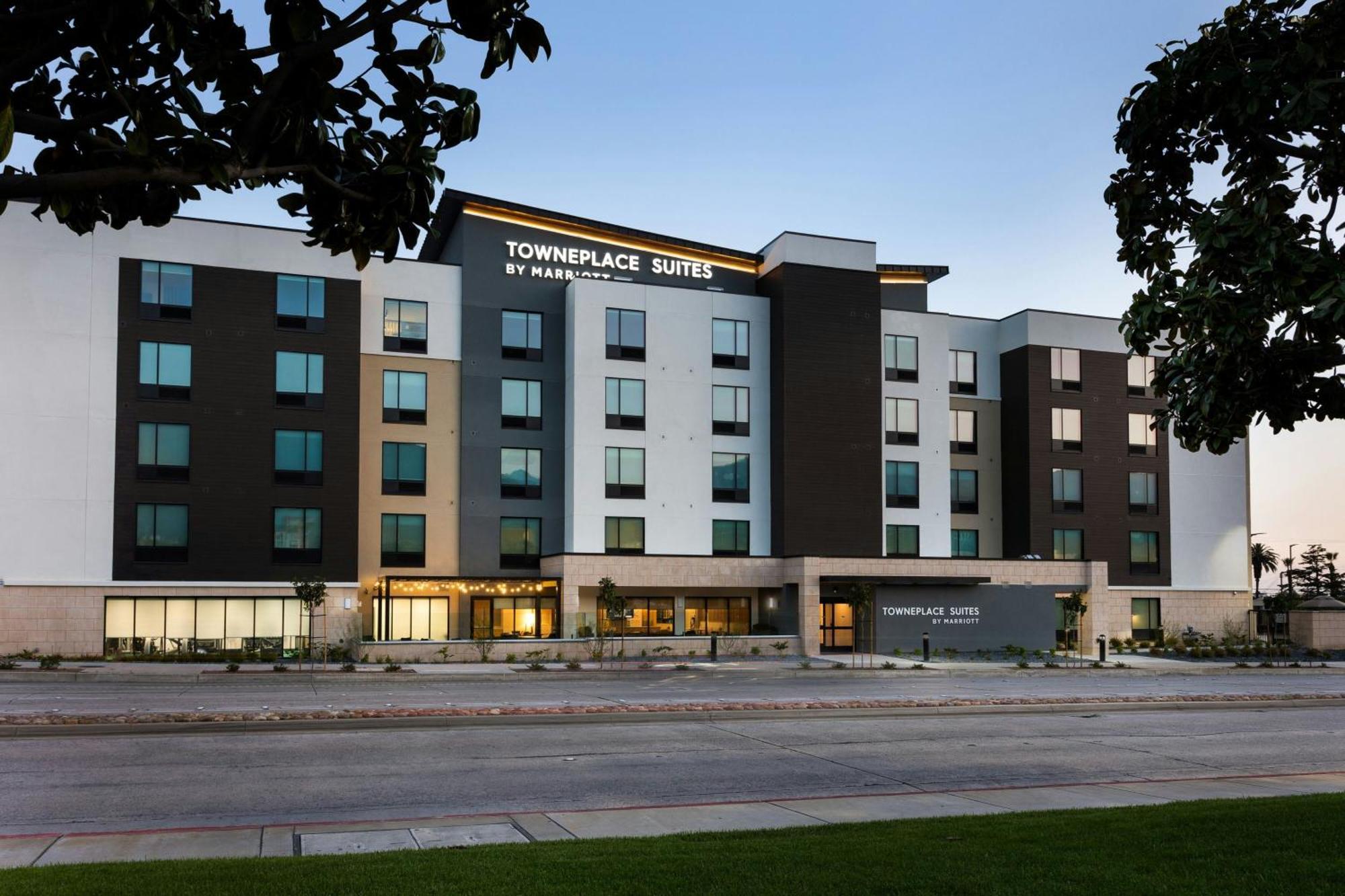 Towneplace Suites By Marriott Monrovia Exterior foto